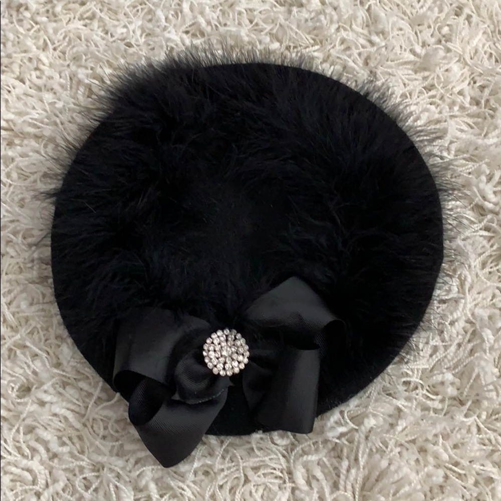 Beret embellished with marabou, bow and broach
